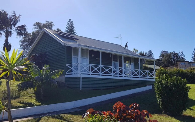 Cottages at Seaview Norfolk Island – Outside – Burnt Pine