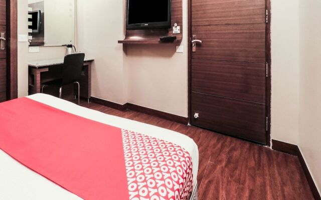 OYO 23254 Hotel Aqua