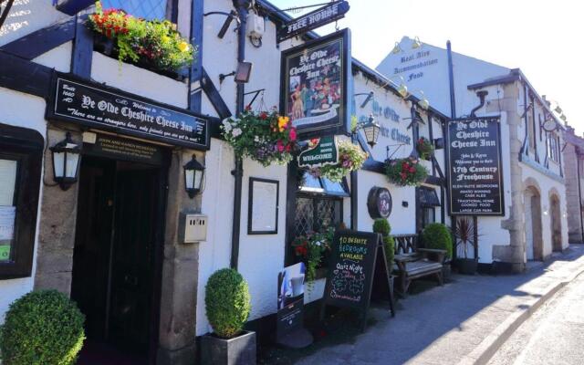 Ye Olde Cheshire Cheese Inn