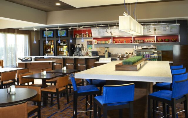 Courtyard by Marriott Detroit Warren