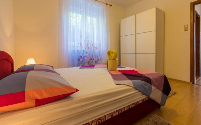Apartments Ljiljana