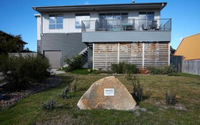 GRANITE BEACH HOUSE @ Bay of Fires