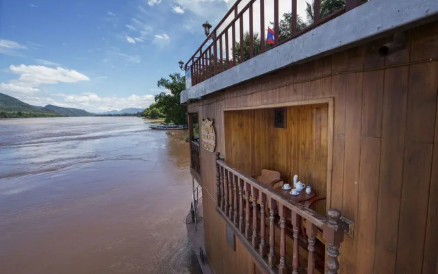 Mekong Pearl Hotel Ship