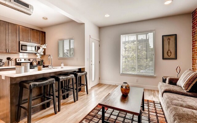 D031 2 Bedroom Apartment By Senstay
