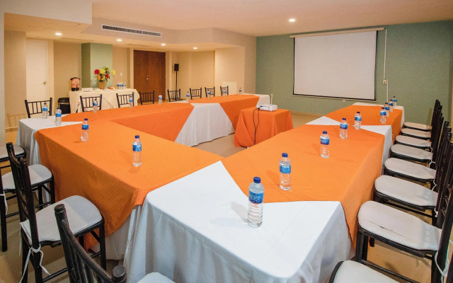Luna Palace Hotel and Suites