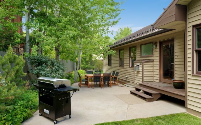 Frias Homes Of Aspen