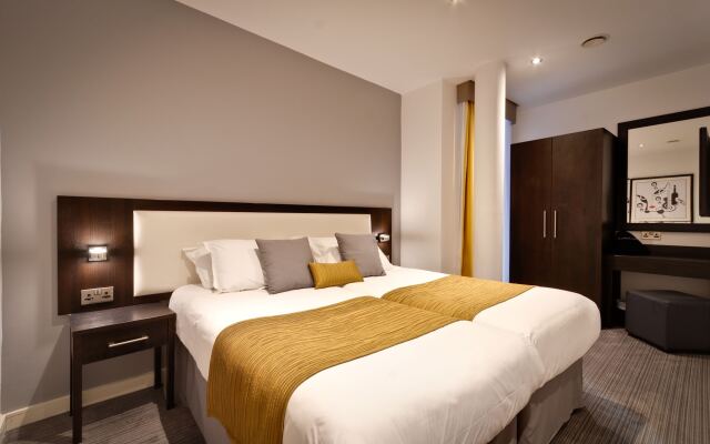 EPIC Apartments Seel Street