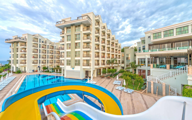 Royal Atlantis Spa & Resort