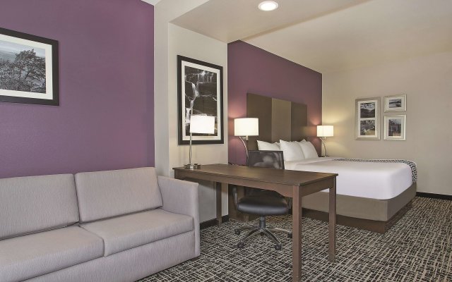 La Quinta Inn & Suites by Wyndham Chattanooga - Lookout Mtn