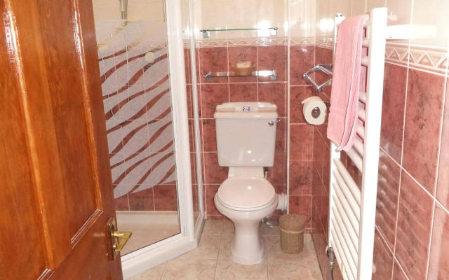 Acer Lodge Guest House