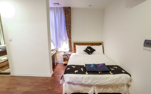 Momizi Business Hotel