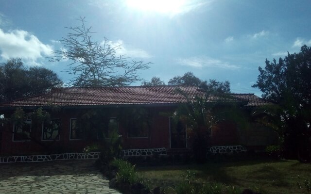 Jacaranda Lake Elementaita Lodge