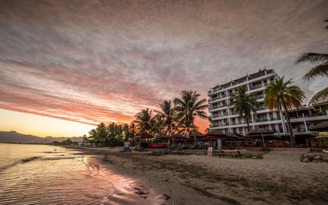 Ramada Suites by Wyndham Wailoaloa Beach Fiji Hotel