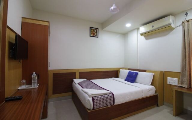 Hotel White Parrot