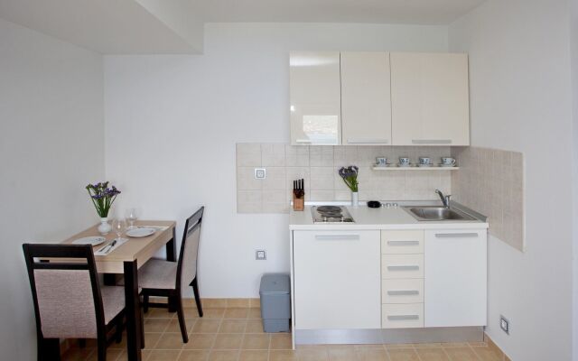 Apartments Summer Residence Maja