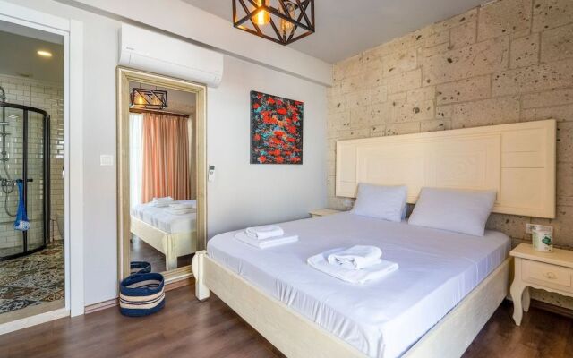 Lulu Inn Çeşme