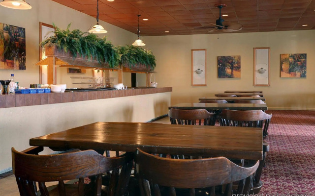 Americas Best Value Inn & Suites Greenville