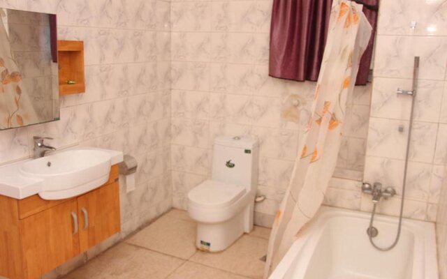 Reverton Hotel