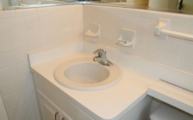 Jamaica Royale - 019 - 1 Br Condo