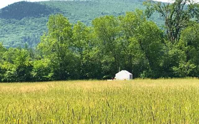 Tentrr - Lone Mountain Farm Camping