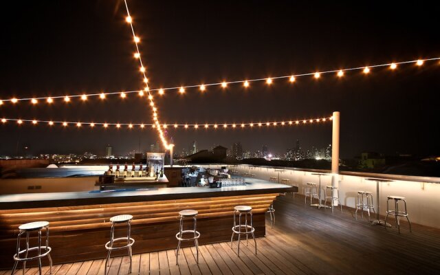 Tantalo Hotel / Kitchen / Roofbar