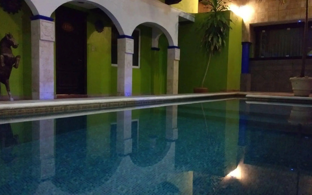 Hotel Suites Flamboyanes
