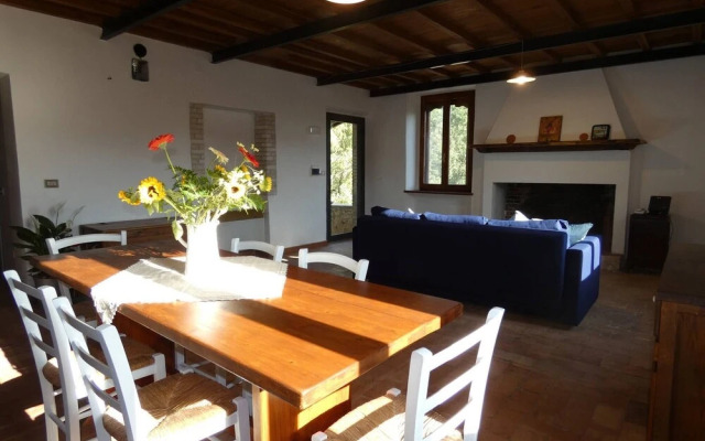 SCAPPO IN UMBRIA,Casale Vallenea