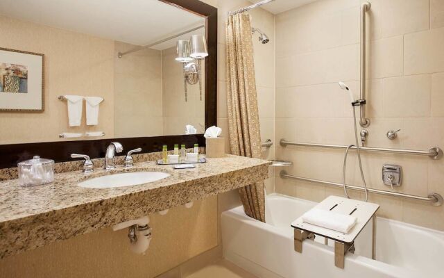 DoubleTree by Hilton Boston/Bedford Glen