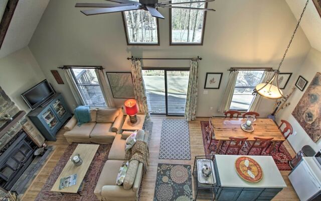 Cozy Wintergreen Cabin Near Mountain Inn & Slopes!