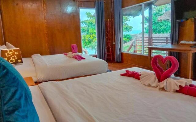 Sea To Moon Lipe