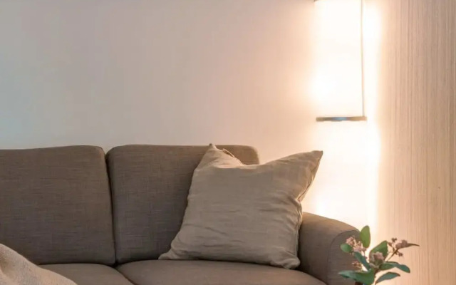 Spacious and Warmly Furnished Apartment
