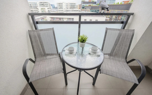 Burakowska 16 Apartment by Renters