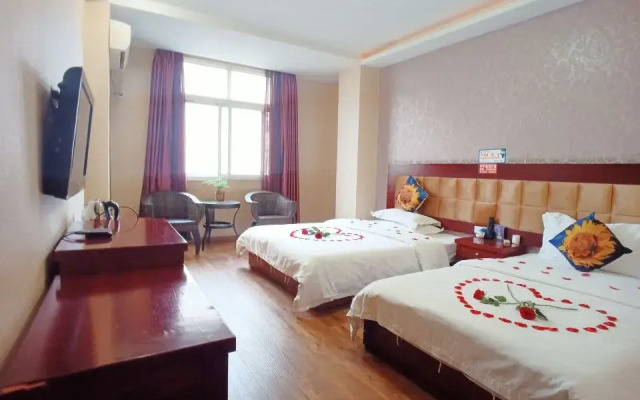 Donghao Hotel (Xichang tourism distribution center store)