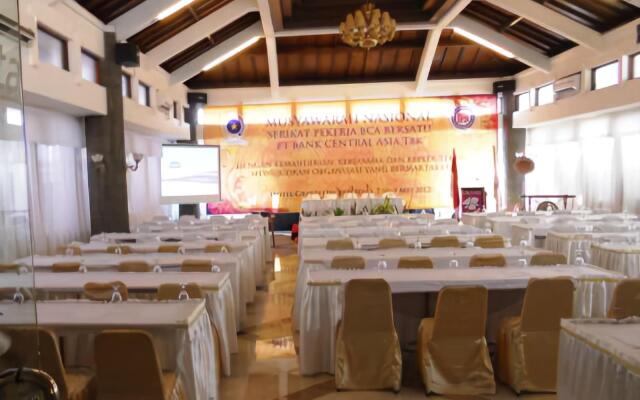 Grand Orchid Hotel