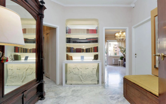 White Apartment San Pietro