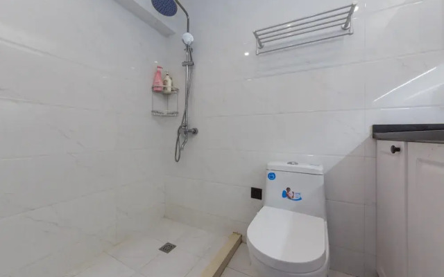 Henry's Apartment South Maoming Road
