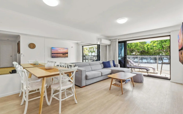 Spinnaker Apt 6- Mooloolaba Beach
