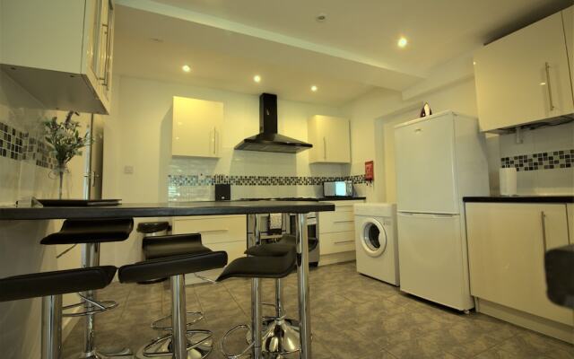 Westlands Lodge