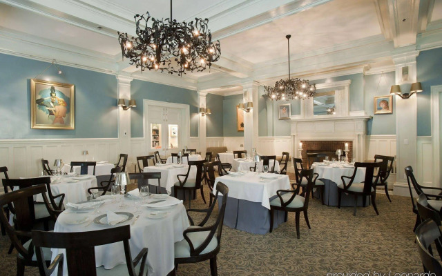 Vanderbilt, Auberge Resorts Collection