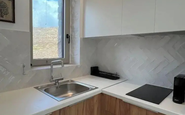 Tzia Stone Modern Studio with Sea View