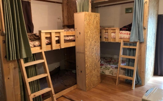 기숙사 내 침대 (여성용 기숙사) 사진 2
