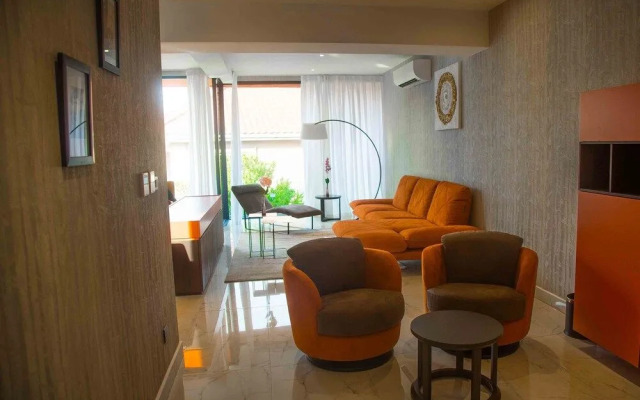 Bel Air Crest Hotel & Suites