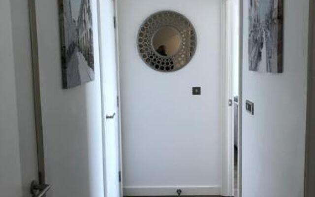 Executive 2 bedroom heart of BBC Media City