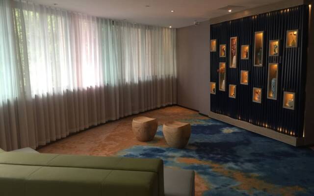 Life Hotel Sha Yong Metro Station