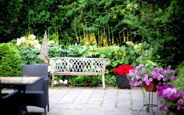 Theater and Beach Apartment