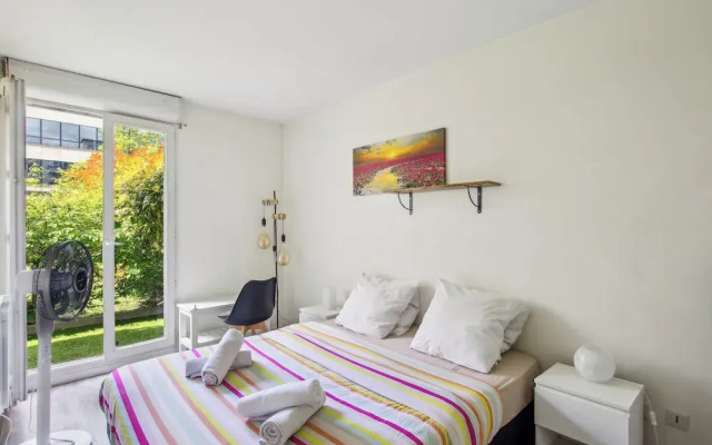 1BR Paris 10th Gare du Nord Stade France