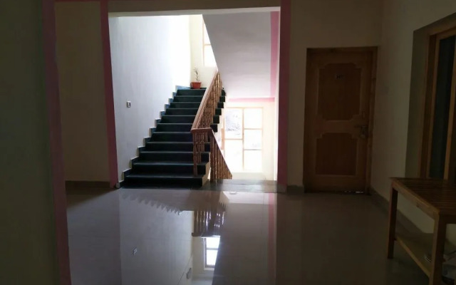 Hotel Khakshal Chubi