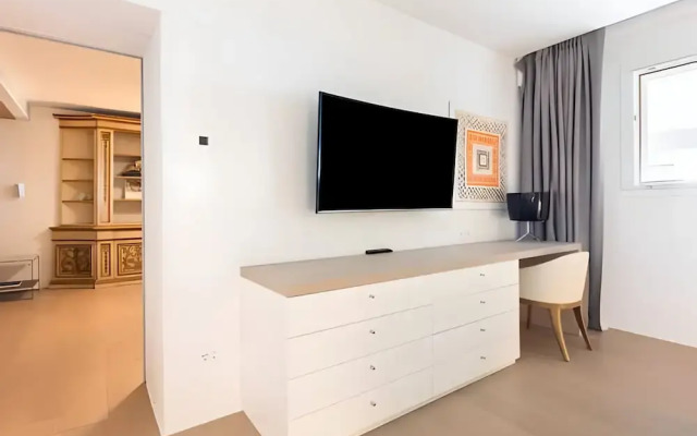 Sea-view Penthouse Spa in Portopiccolo