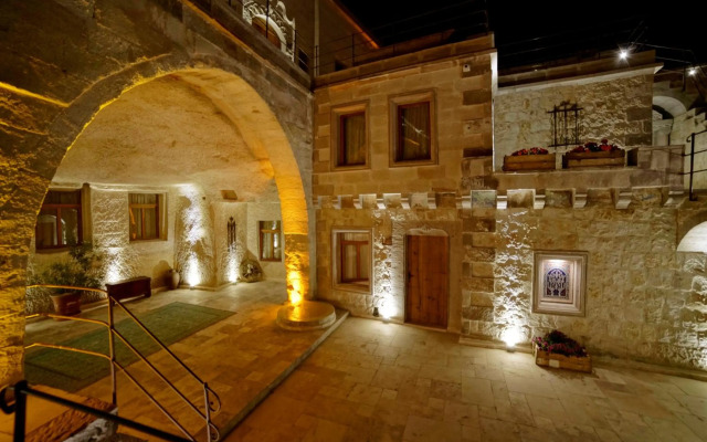 Design Cave Hotel