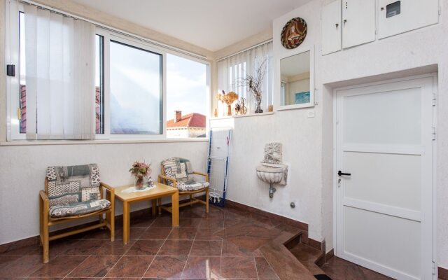 Apartment Dorina